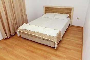 Guest Salena * Burgas
