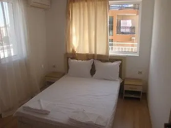 Guest Salena Hotel *